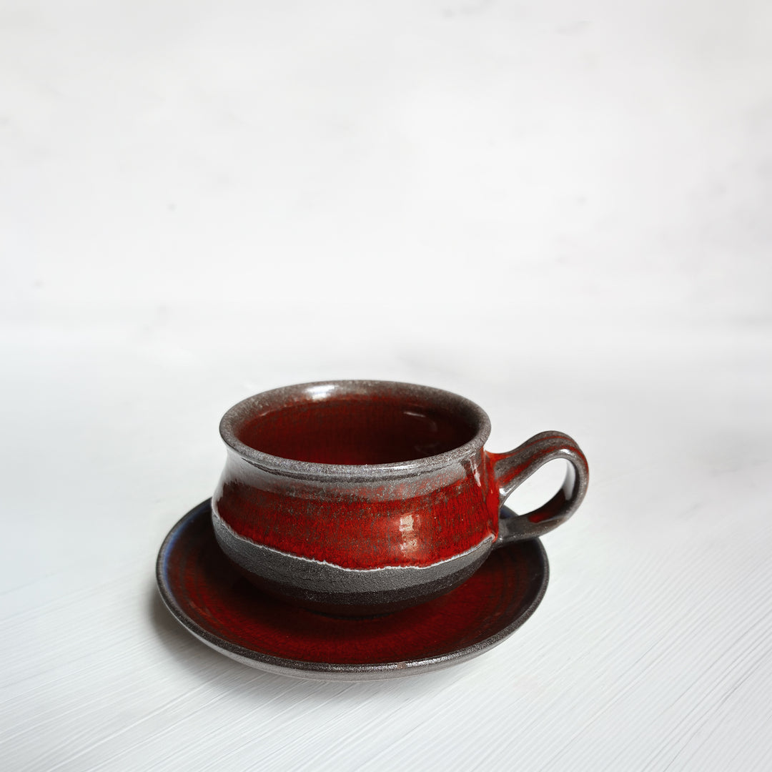 4er-Set Keramiktassen mit Untertasse – Braunrot