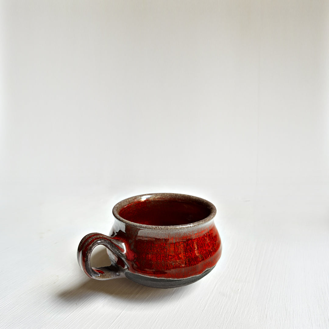 4er-Set Keramiktassen mit Untertasse – Braunrot