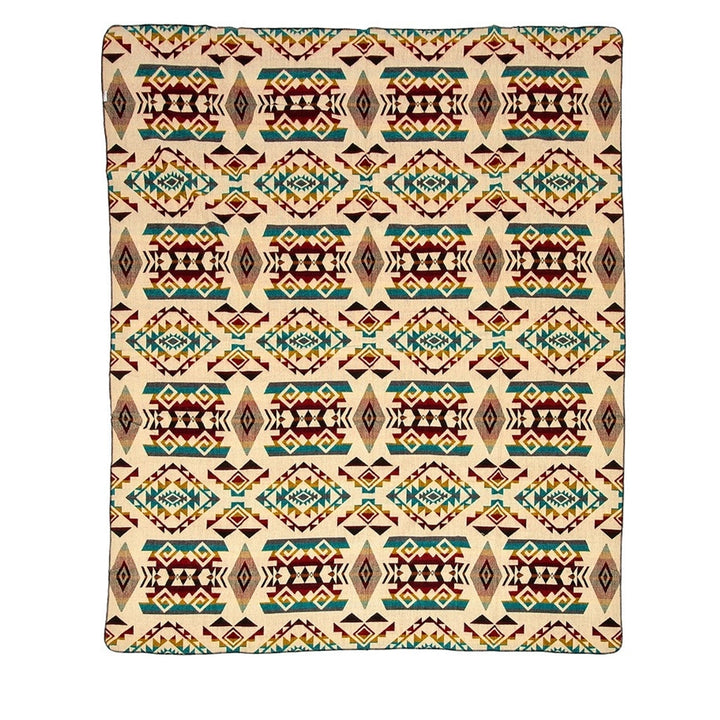 Ganze Ansicht der Rückseite der Alpaka-Decke 'Chimborazo Mehrfarbig', mit durchgehendem geometrischem Muster auf beigem Hintergrund.