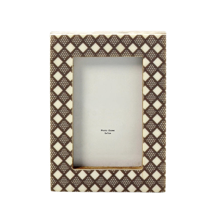 Bilderrahmen mit braunen und cremefarbenen Rauten, innen weißes Feld für 5x7cm