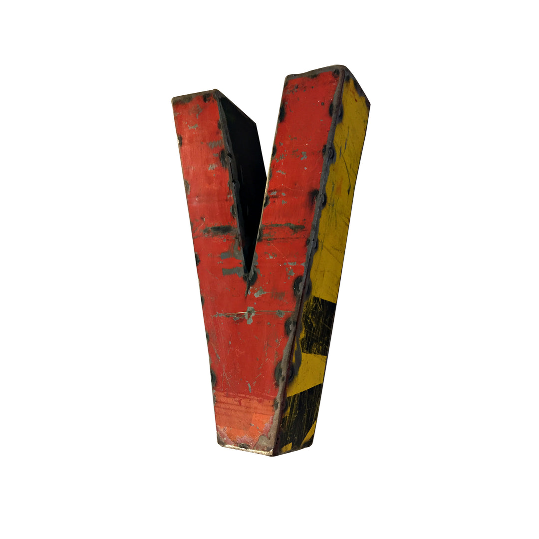 Kleiner Buchstabe aus Upcycled Metall - A bis Z