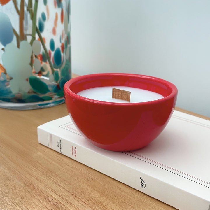 Duftkerze "Amber" in Apfelform mit Deckel - Farbe Rot