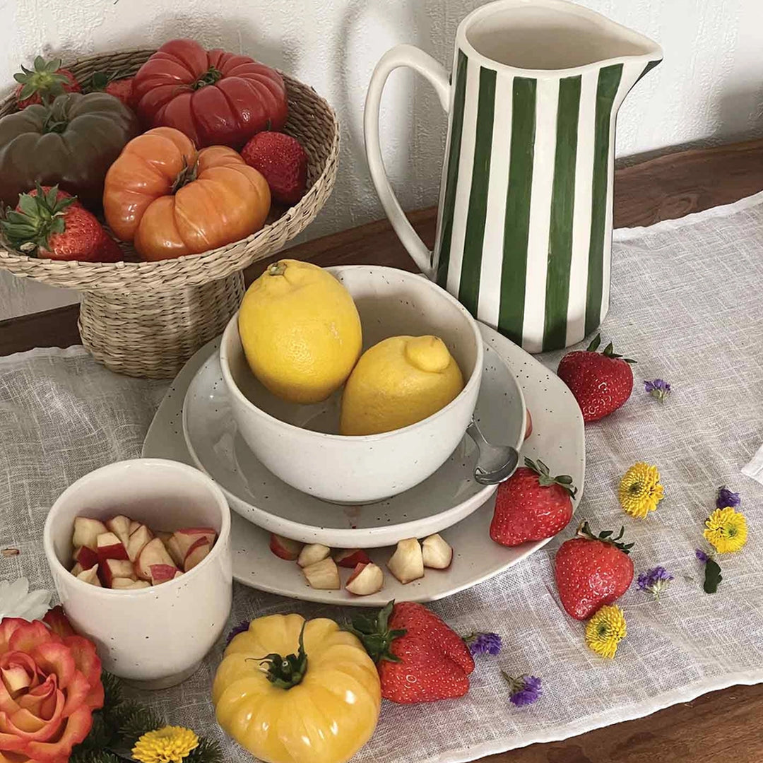 Cooler Krug mit Streifen - Grün-Weiß