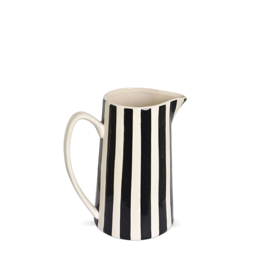 Cooler Krug mit Streifen - Schwarz-Weiß
