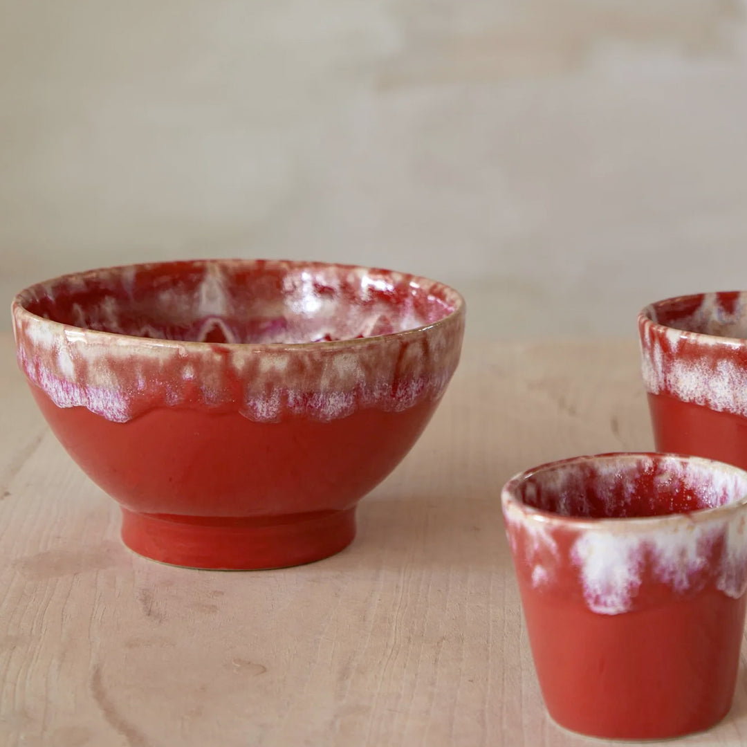 Latte Schalen Geschenkset – 8 Lungo-Becher in einer edlen Holzkiste
  - Rot