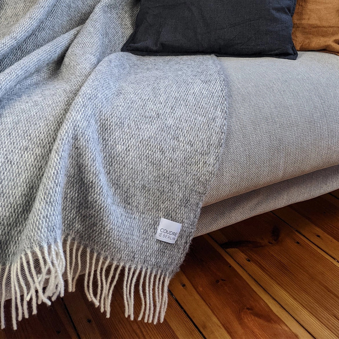 Pickstitch Plum Wolldecke in Grau | 100 % Wolle | 130 x 170 cm