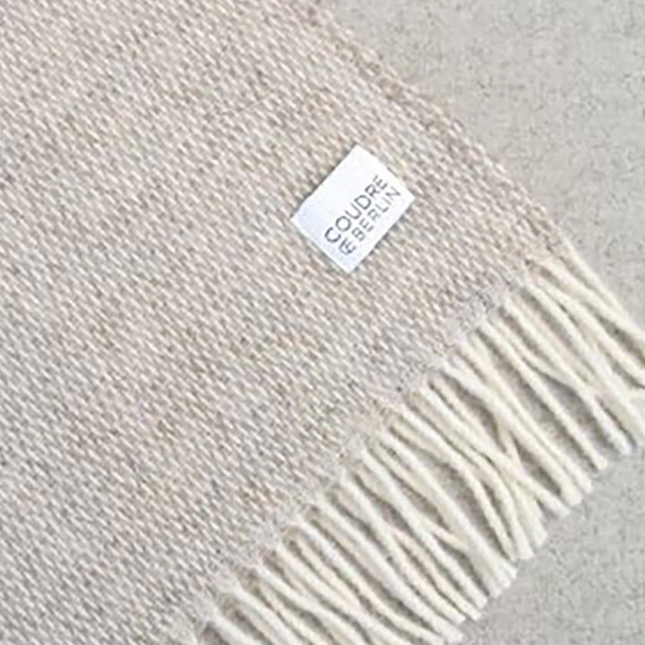 Pickstitch Plum Wolldecke in Hellgrau | 100 % Wolle | 130 x 170 cm