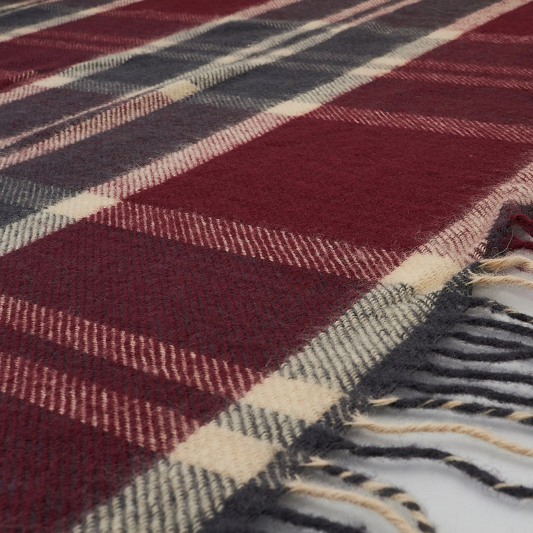 Wolldecke Tartan Dunkelrot aus 100% Neuseeland-Wolle | 200 x 170 cm mit Fransen