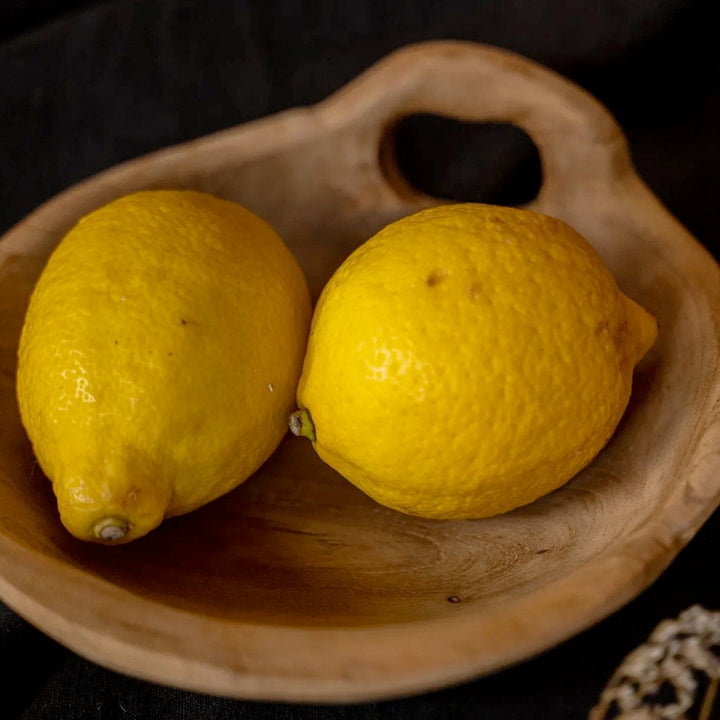 Natürliche Teakholzschale mit Griff