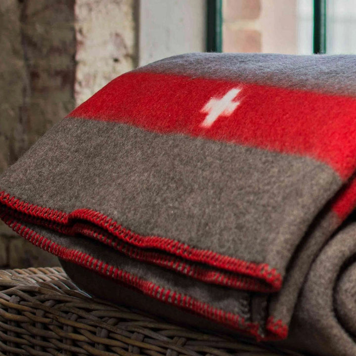 Decke im Schweizer Armee-Design - 200 x 140 cm