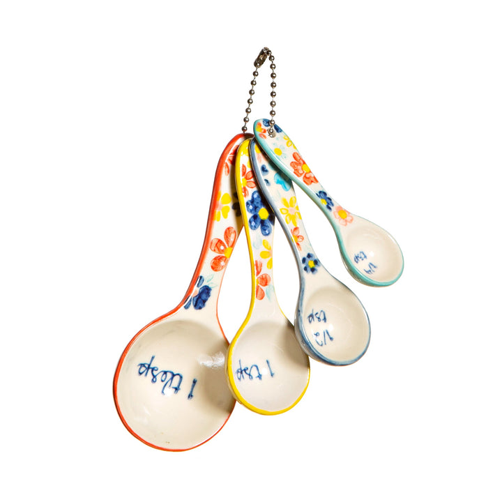 Messlöffel mit folkloristischem Blumenmuster