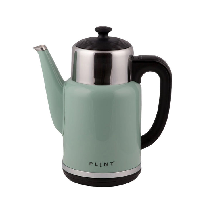 Mintgrüner Wasserkocher mit schwarzem Griff, Deckel und langem Ausguss auf weißem Hintergrund.