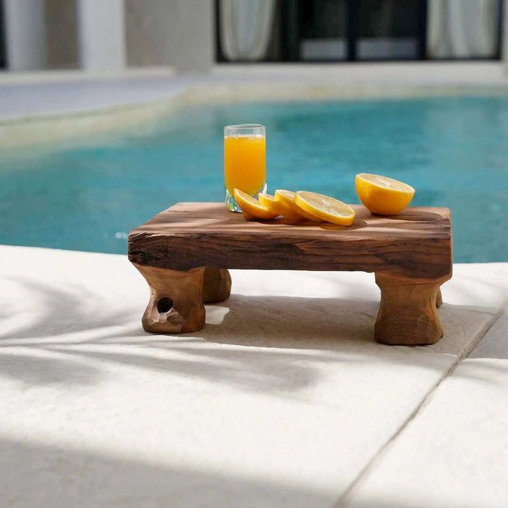 Snacktablett aus Holz mit Beinen