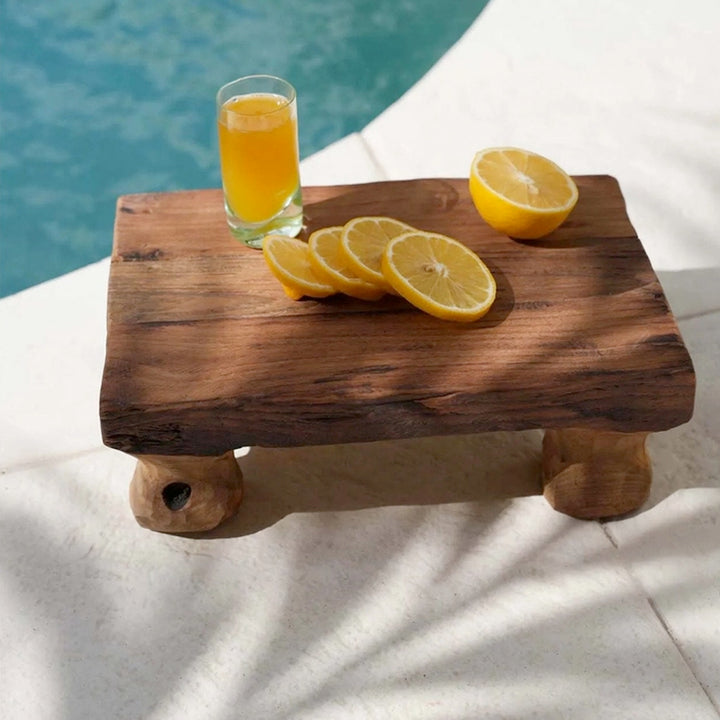 Snacktablett aus Holz mit Beinen