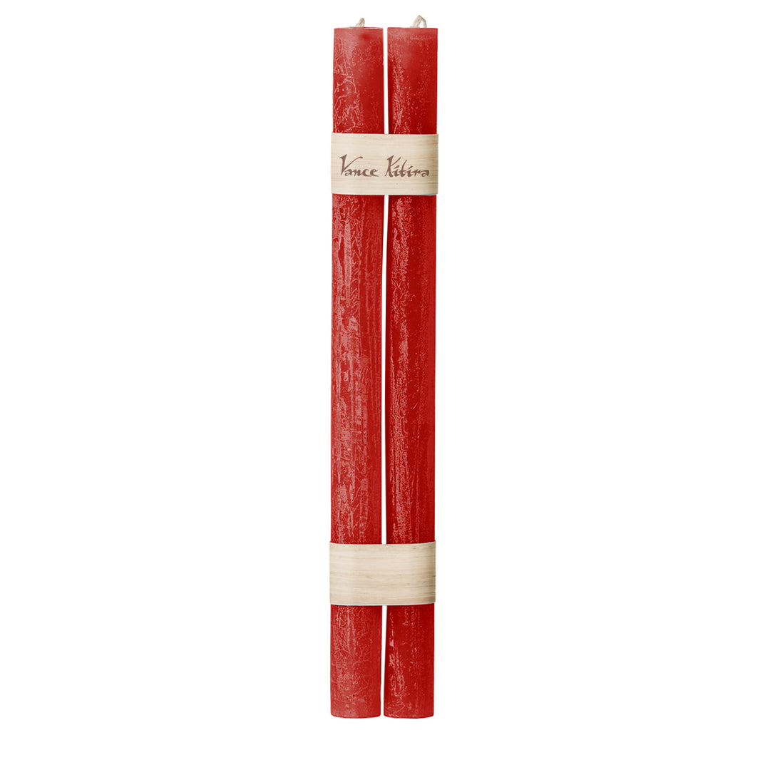 Stabkerzenpaar von Vance Kitira in tiefem Cranberry-Rot, strukturierte Oberfläche, 31 cm hoch