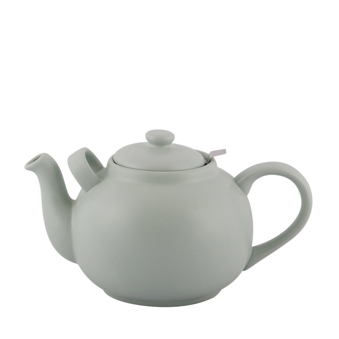 Matte, blattgrüne Keramik-Teekanne mit großem Griff und Siebeinsatz.