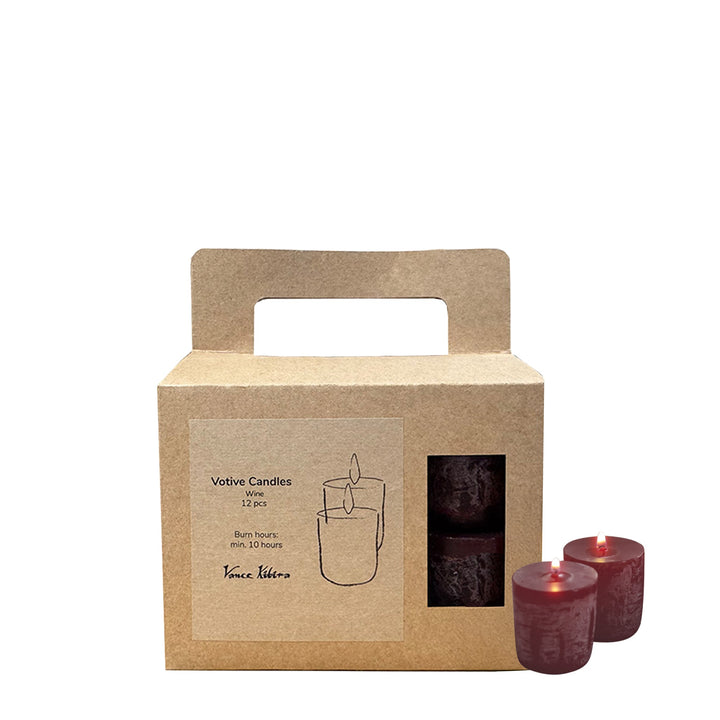 Geschenkbox mit 12 Votivkerzen in der Farbe Weinrot