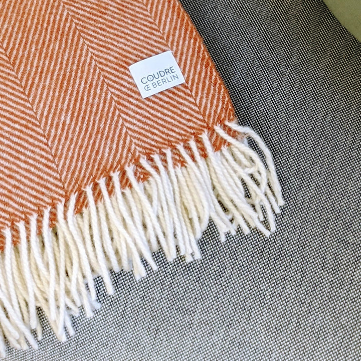 Wolldecke mit Fischgrätmuster in Orange -  130 x 170 cm